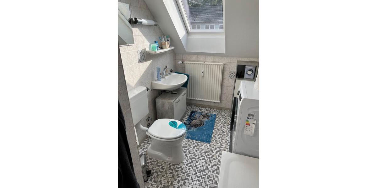 Dachgeschoßwohnung Saarbrücken Dudweiler - 1 Zimmer, 25 m&sup2;, 490&euro; | Angebot:26626526