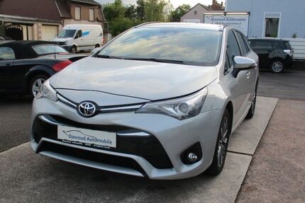Toyota Avensis 60.244 km 13.300 &euro; Bous 66359
