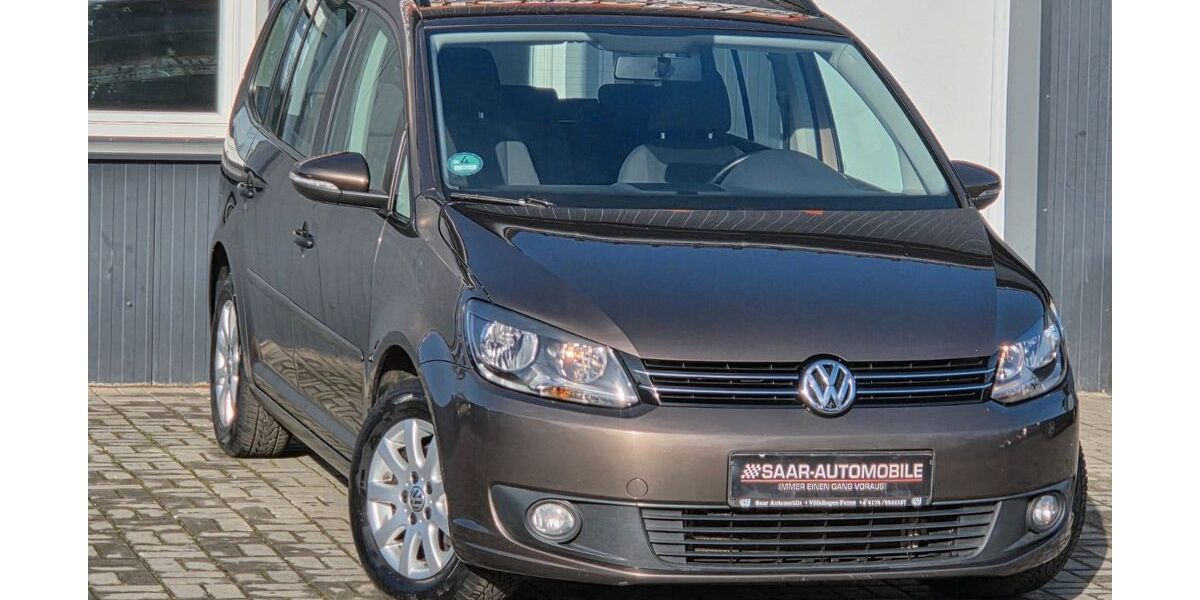 VW Touran 151.494 km 8.999 &euro; Völklingen-Fenne 66333