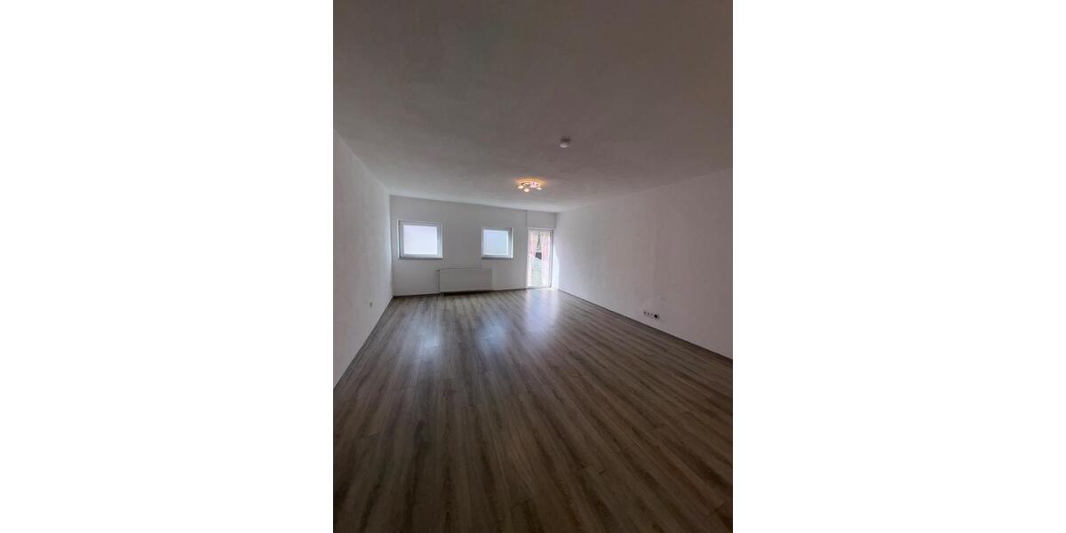 Erdgeschoßwohnung Illingen - 3 Zimmer, 110 m&sup2;, 700&euro; | Angebot:26322008
