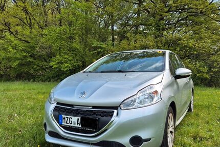 Peugeot 208 42.200 km 3.200 &euro; Düppenweiler 66701