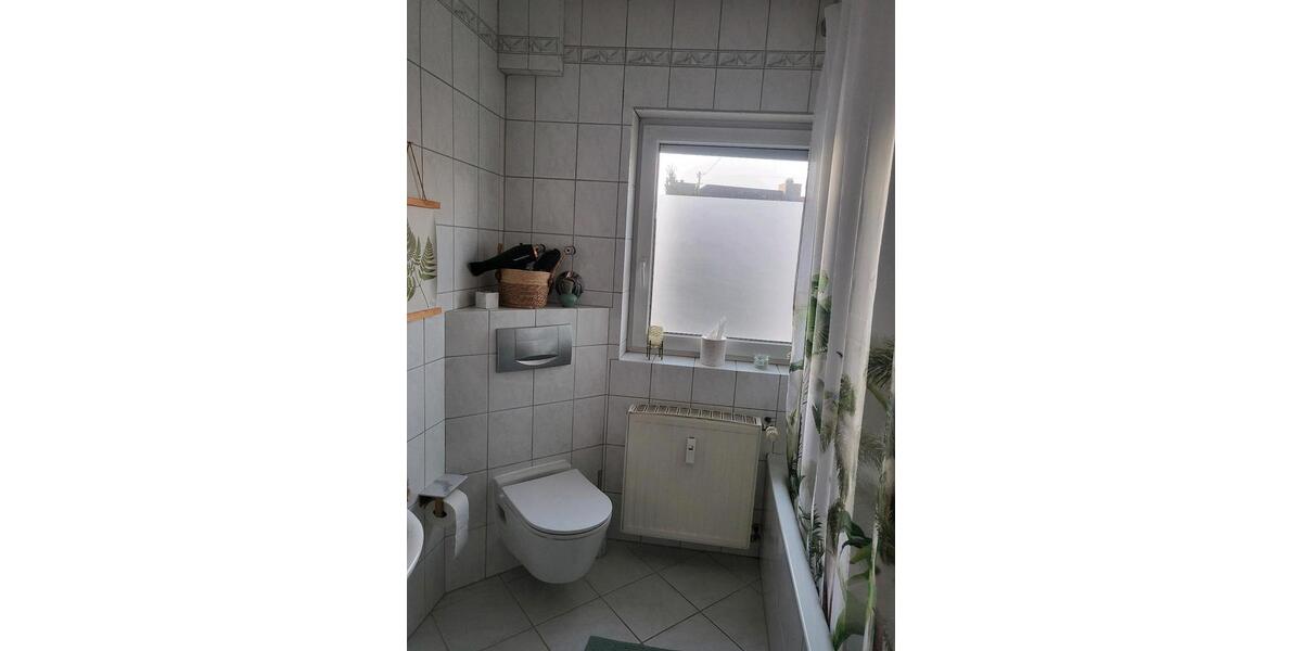 Etagenwohnung Riegelsberg - 3 Zimmer, 93 m&sup2;, 700&euro; | Angebot:25781447