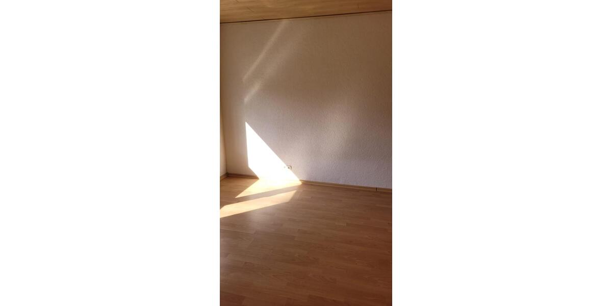 Erdgeschoßwohnung Riegelsberg - 4 Zimmer, 75 m&sup2;, 530&euro; | Angebot:25945410