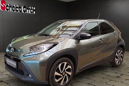 Toyota Aygo (X) 25.750 km 14.280 &euro; Schiffweiler 66578