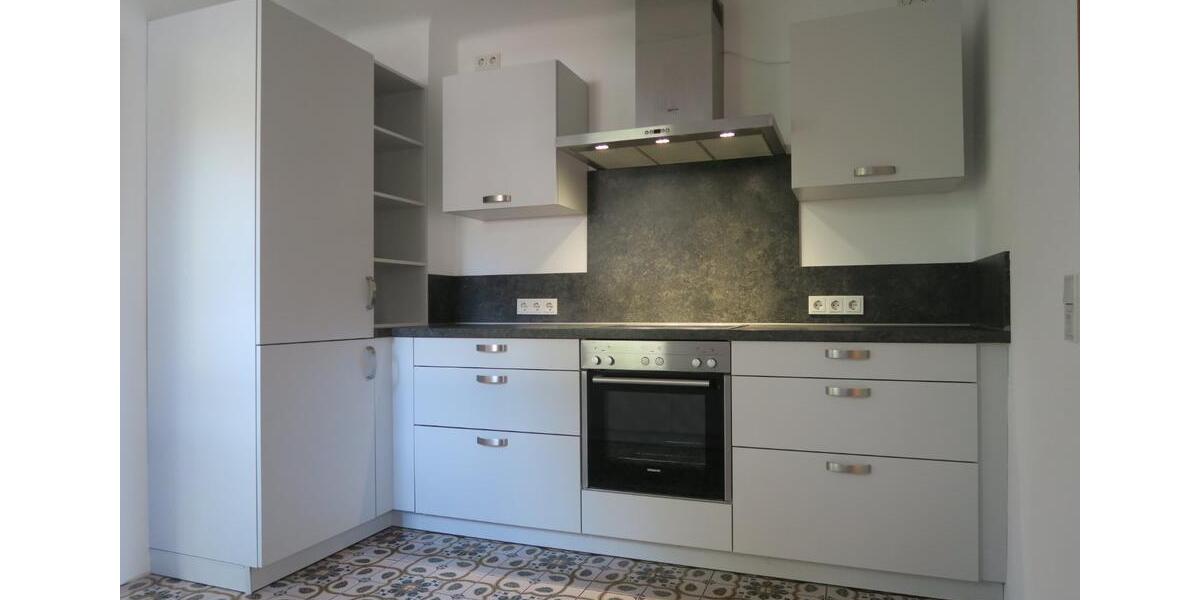 Erdgeschoßwohnung Schwalbach - 3 Zimmer, 113 m&sup2;, 900&euro; | Angebot:25932875