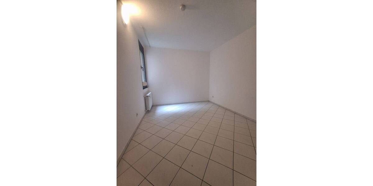 Etagenwohnung Saarbrücken Eschberg - 2 Zimmer, 47 m&sup2;, 520&euro; | Angebot:26499142