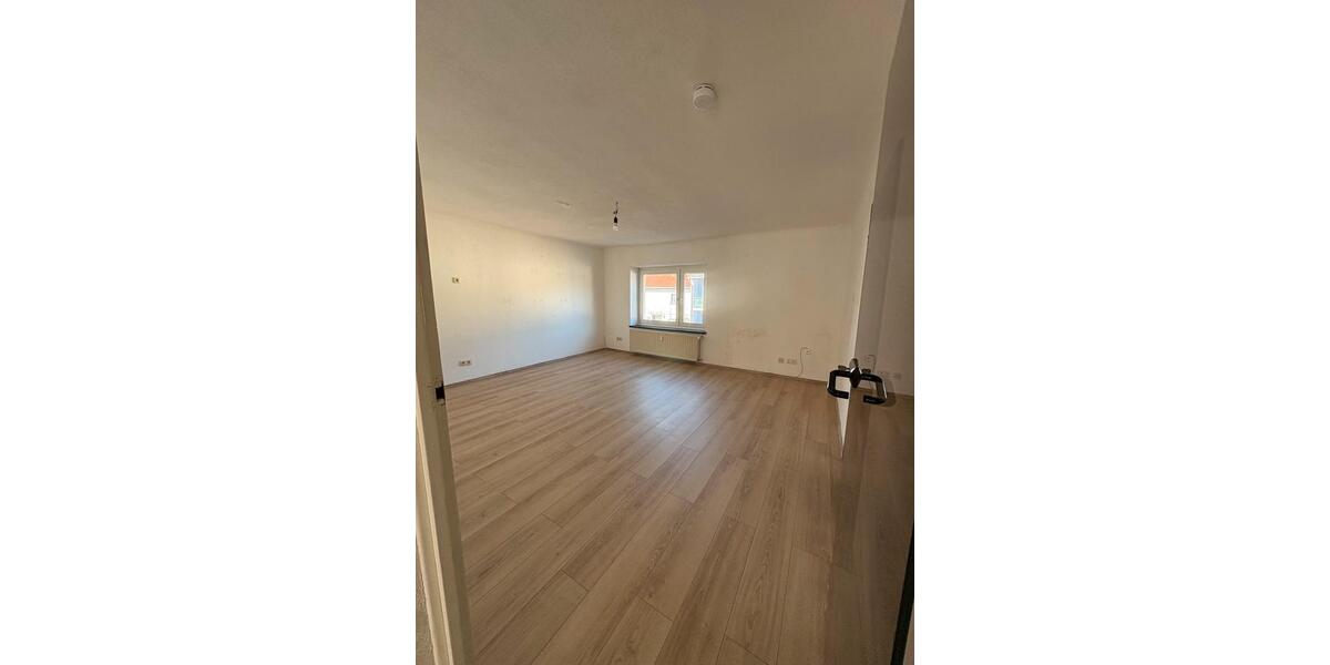 Etagenwohnung Beckingen - 2 Zimmer, 80 m&sup2;, 730&euro; | Angebot:25282126