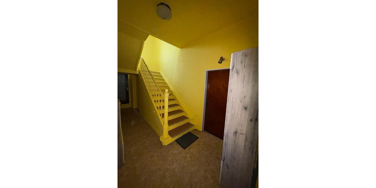 Reihenhaus Sulzbach (Saar) - 9 Zimmer, 229 m&sup2;, 140.000&euro; | Angebot:26642930