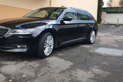 Skoda Superb 224.000 km 15.490 &euro; Saarbrücken 66125
