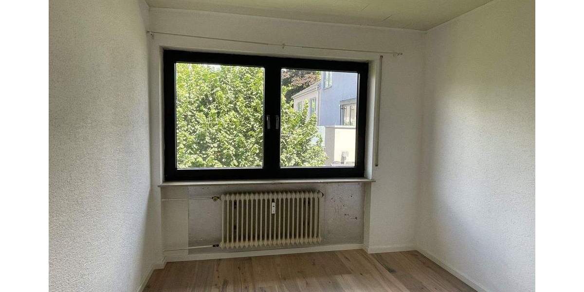 Etagenwohnung Saarbrücken Schafbrücke - 4 Zimmer, 95 m&sup2;, 263.000&euro; | Angebot:25905876