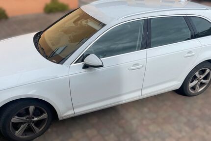 Audi A4 89.700 km 17.980 &euro; Schiffweiler 66578