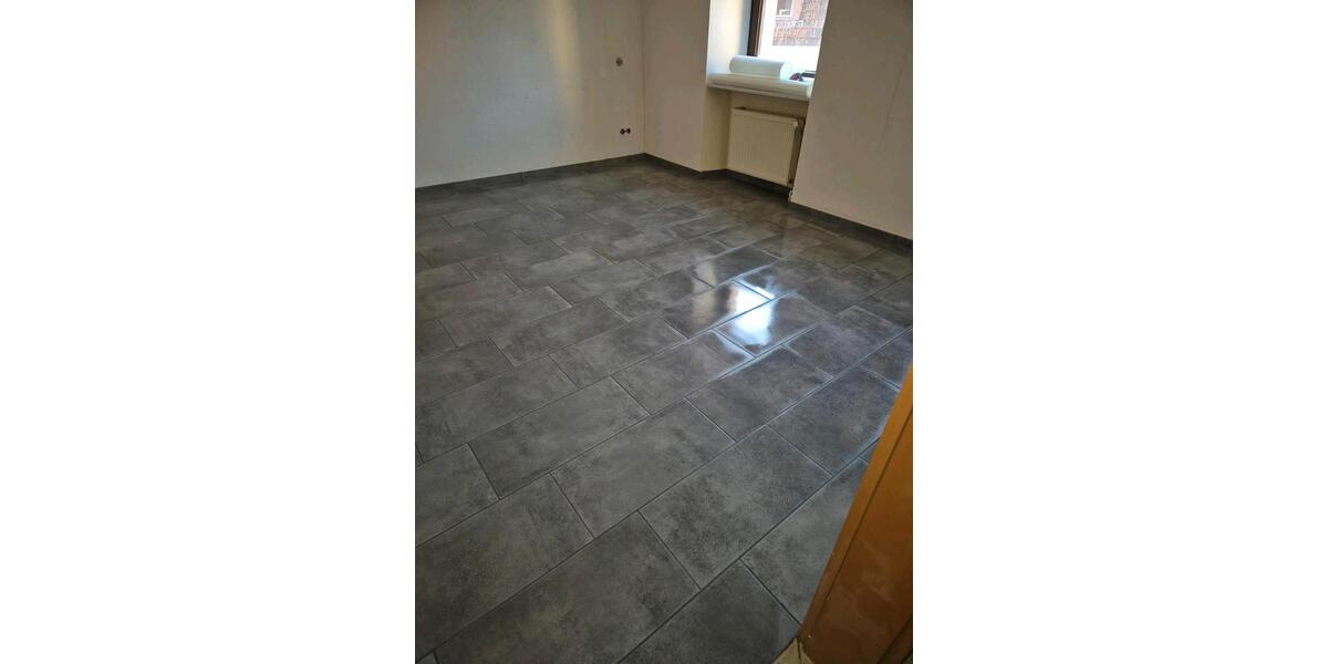 Doppelhaushälfte Illingen - 7 Zimmer, 260 m&sup2;, 320.000&euro; | Angebot:24786582