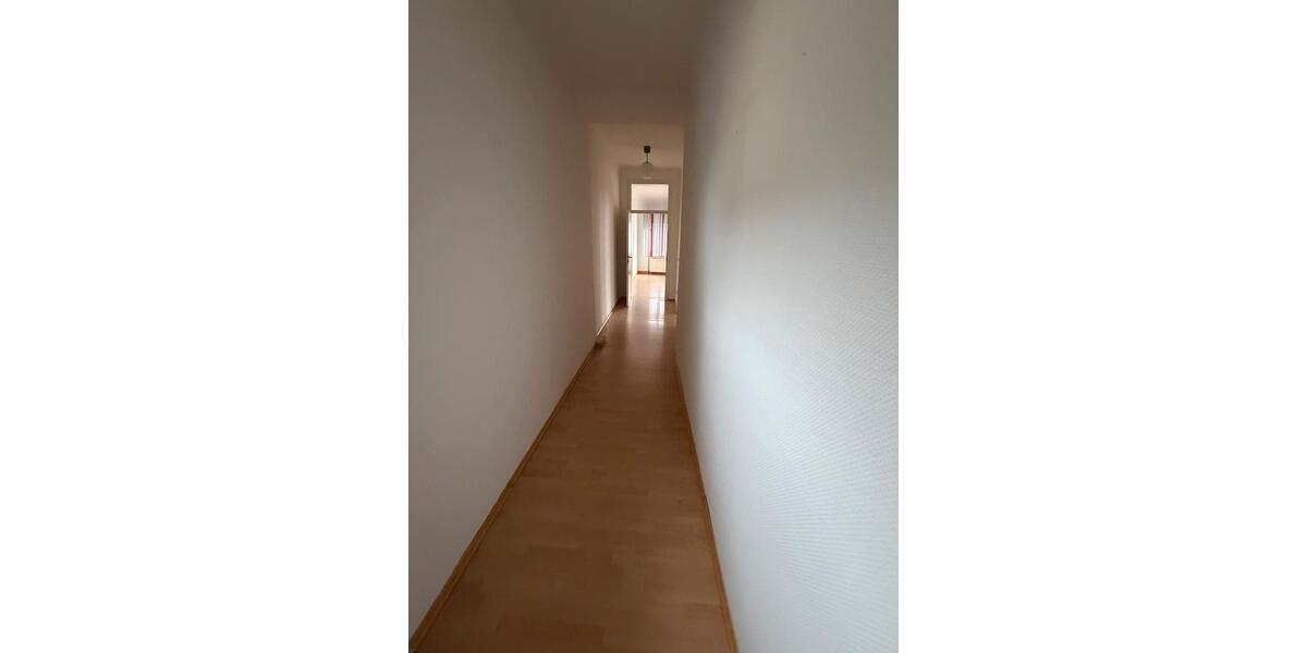 Etagenwohnung Saarbrücken Kieselhumes - 4 Zimmer, 130 m&sup2;, 1.100&euro; | Angebot:26566234