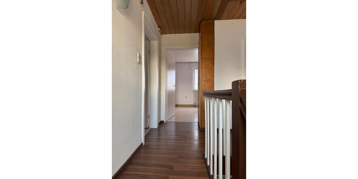 Etagenwohnung Sankt Ingbert - 3 Zimmer, 80 m&sup2;, 800&euro; | Angebot:25957202