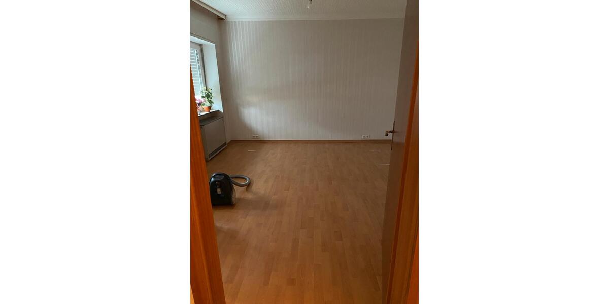 Etagenwohnung Heusweiler - 4 Zimmer, 160 m&sup2;, 1.200&euro; | Angebot:26049460