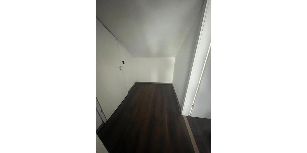 Dachgeschoßwohnung Völklingen - 2 Zimmer, 57 m&sup2;, 500&euro; | Angebot:25979102