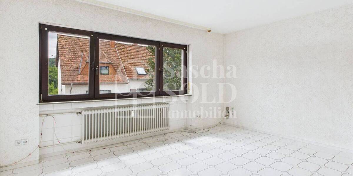 Helle und gut geschnittene 4-ZKB-Wohnung in St. Ingbert mit Balkon, Garage & großem Kellerraum - Etagenwohnung Sankt Ingbert Hassel | Angebot:26018615