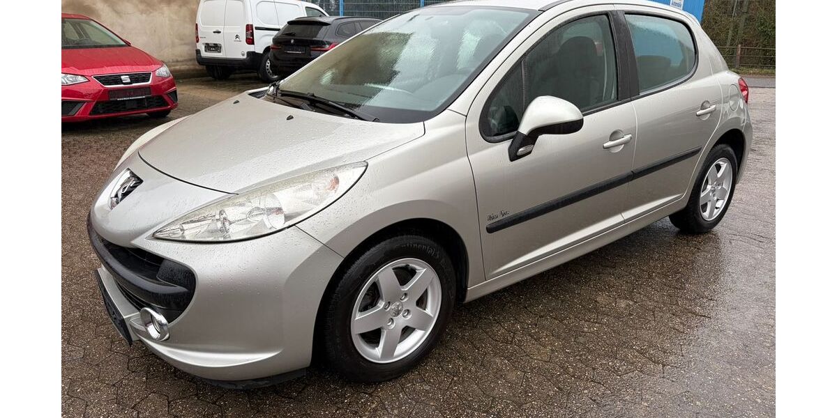 Peugeot 207 65.000 km 4.500 &euro; Saarbrücken 66115