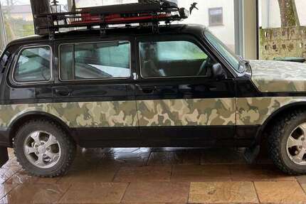 Lada Urban 79.000 km 12.500 &euro; wallerfangen 66798