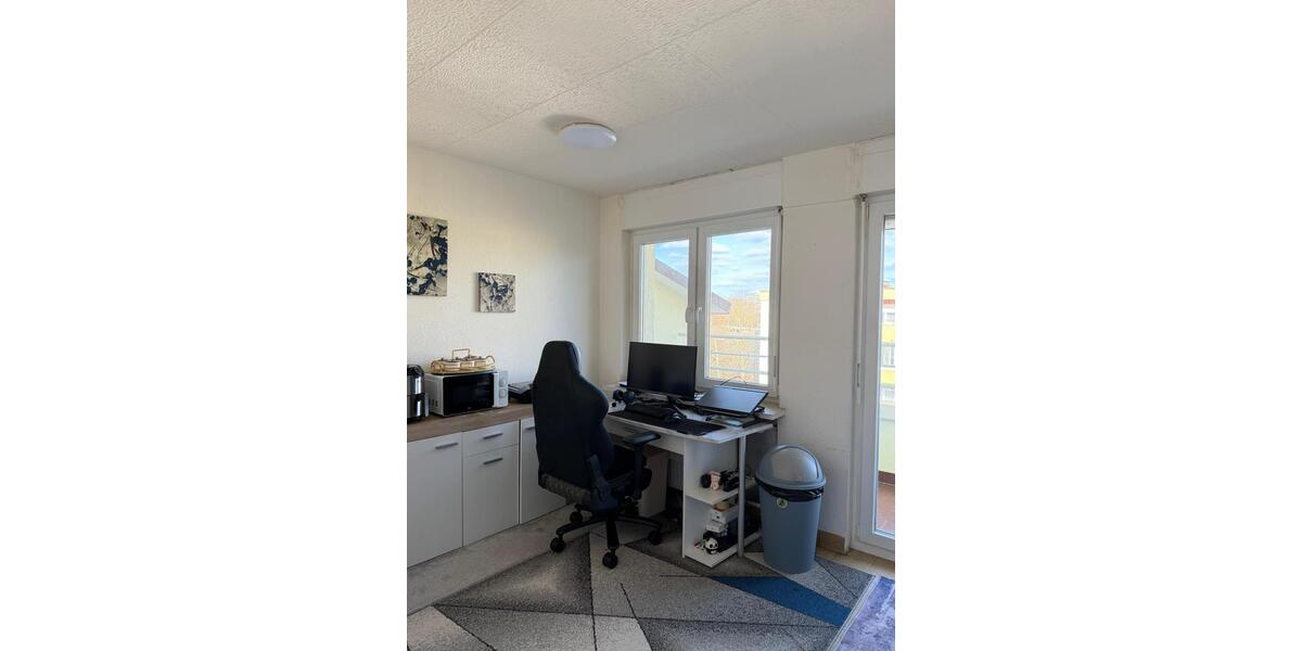 Etagenwohnung Saarbrücken Neue Bremm - 2.5 Zimmer, 64 m&sup2;, 500&euro; | Angebot:25553132