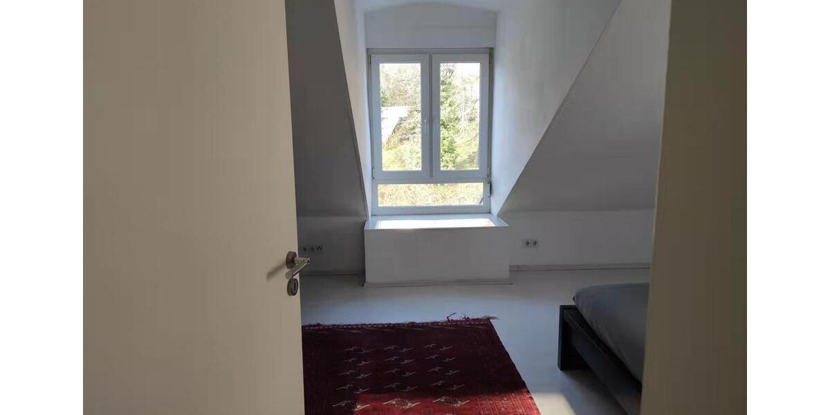 Dachgeschoßwohnung Saarbrücken Eschberg - 2 Zimmer, 55 m&sup2;, 600&euro; | Angebot:25797107