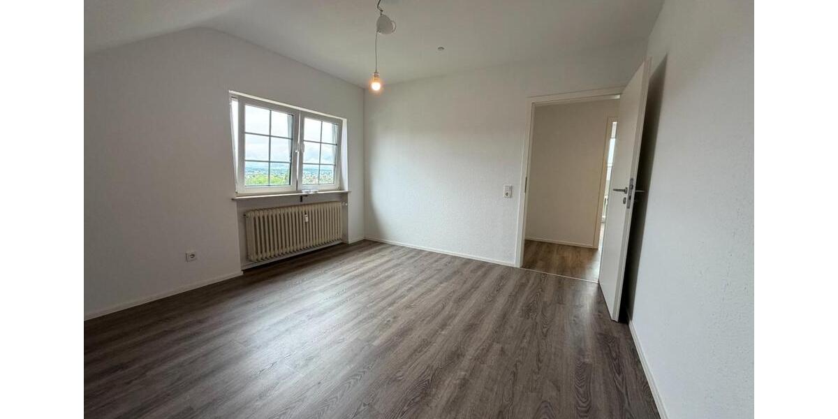 Dachgeschoßwohnung Heusweiler - 4 Zimmer, 78 m&sup2;, 640&euro; | Angebot:26558304