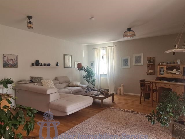 Großzügiges Wohnhaus mit Einliegerwohnung in Höhenlage von Neunkirchen - Einfamilienhaus Neunkirchen | Angebot:20764360