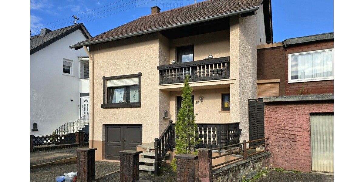 Gepflegtes Einfamilienhaus im Zentrum von Schmelz zum Kauf - Reihenendhaus Schmelz / Außen Außen | Angebot:27332904