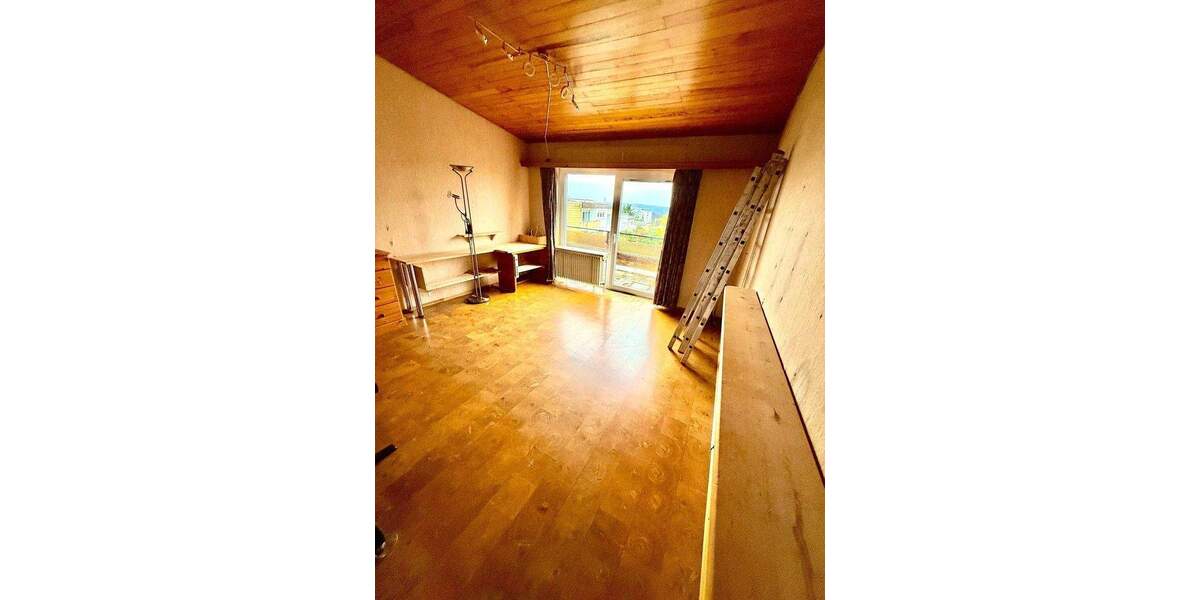 Einfamilienhaus Saarbrücken Eschberg - 5 Zimmer, 140 m&sup2;, 330.000&euro; | Angebot:25818416