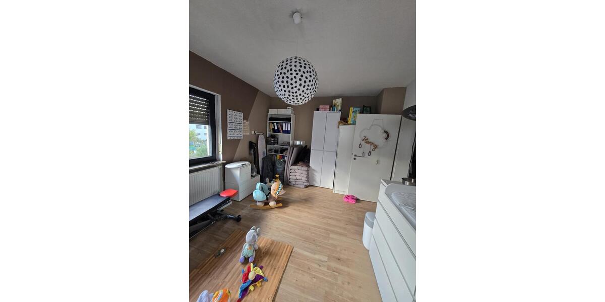 Etagenwohnung Homburg - 3 Zimmer, 83 m&sup2;, 900&euro; | Angebot:25960922