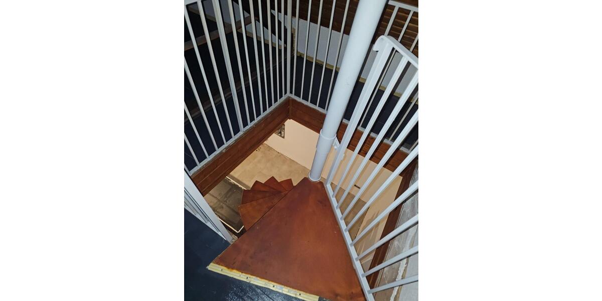 Einfamilienhaus Lebach - 7 Zimmer, 218 m&sup2;, 220.000&euro; | Angebot:25794314