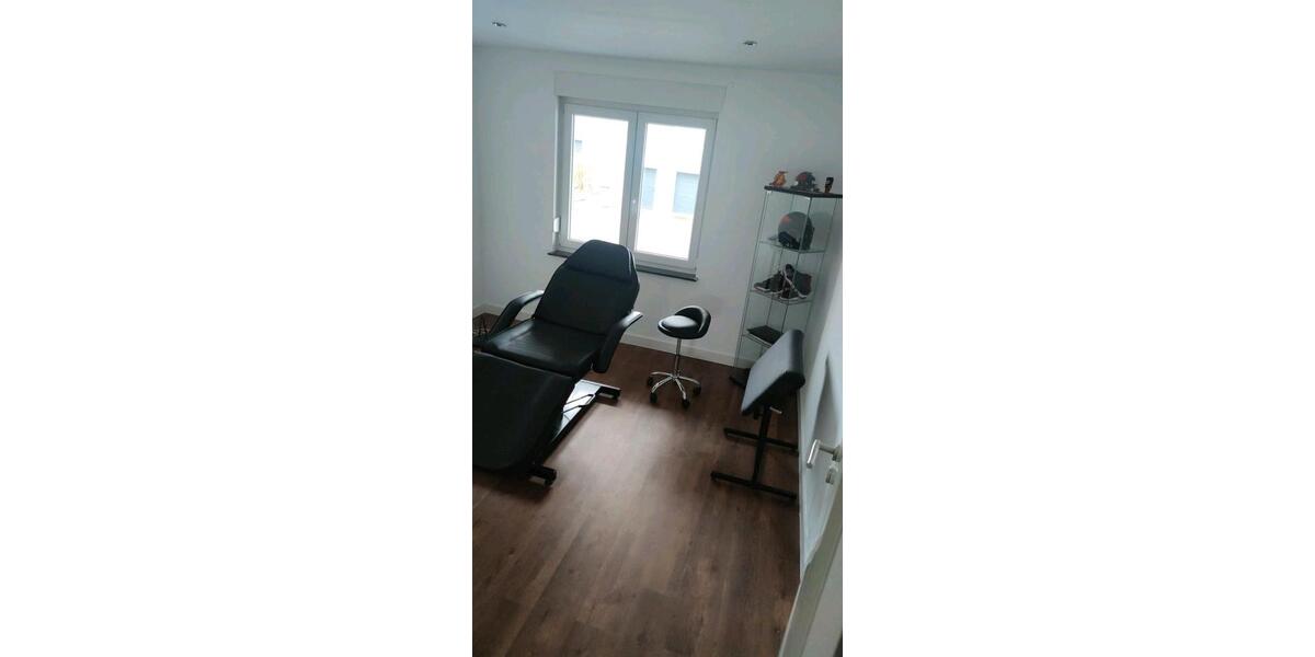 Einfamilienhaus Saarbrücken Kieselhumes - 4 Zimmer, 150 m&sup2;, 370.000&euro; | Angebot:25922410