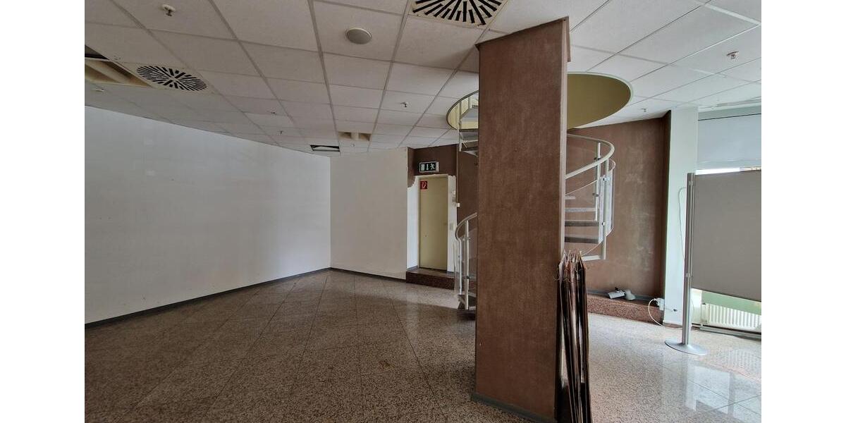 Gewerbeobjekt Homburg - 2.200&euro; | Angebot:23853116