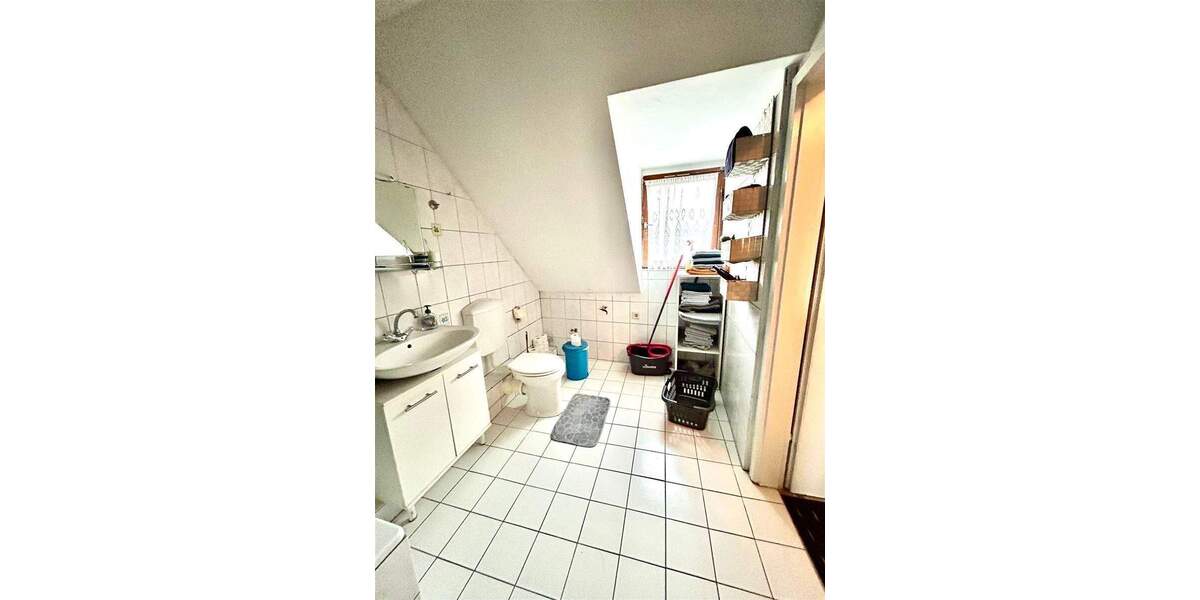 Mehrfamilienhaus, Wohnhaus Merchweiler - 5 Zimmer, 130 m&sup2;, 125.000&euro; | Angebot:25745737