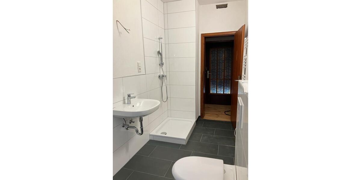 Dachgeschoßwohnung Saarbrücken West - 3 Zimmer, 69 m&sup2;, 650&euro; | Angebot:25217163