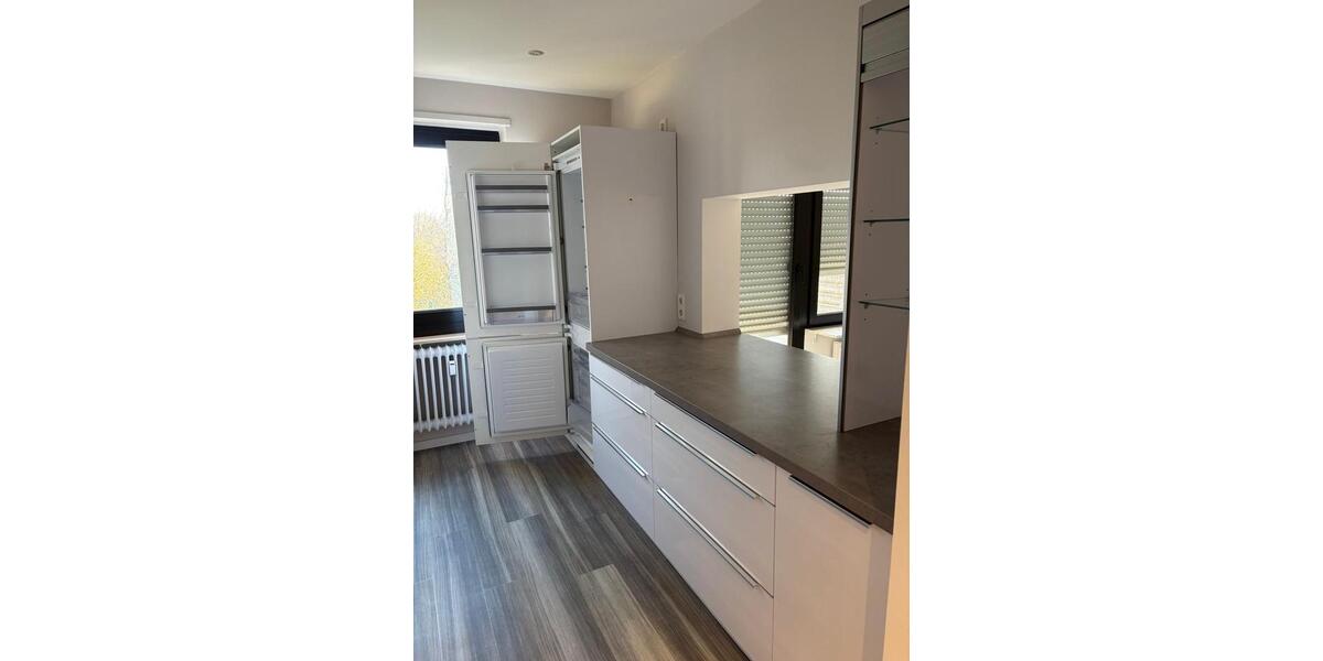 Doppelhaushälfte Saarbrücken Bischmisheim - 8 Zimmer, 220 m&sup2;, 360.000&euro; | Angebot:26195228
