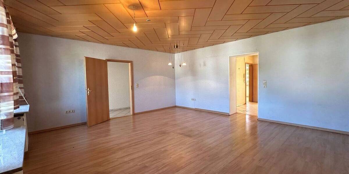 Mehrfamilienhaus, Wohnhaus Saarwellingen / Reisbach Reisbach - 8 Zimmer, 170 m&sup2;, 218.000&euro; | Angebot:26411493