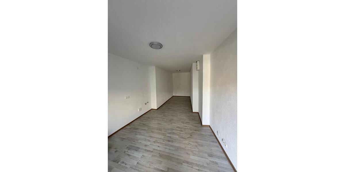 Etagenwohnung Saarbrücken Kieselhumes - 1 Zimmer, 30 m&sup2;, 580&euro; | Angebot:25869326