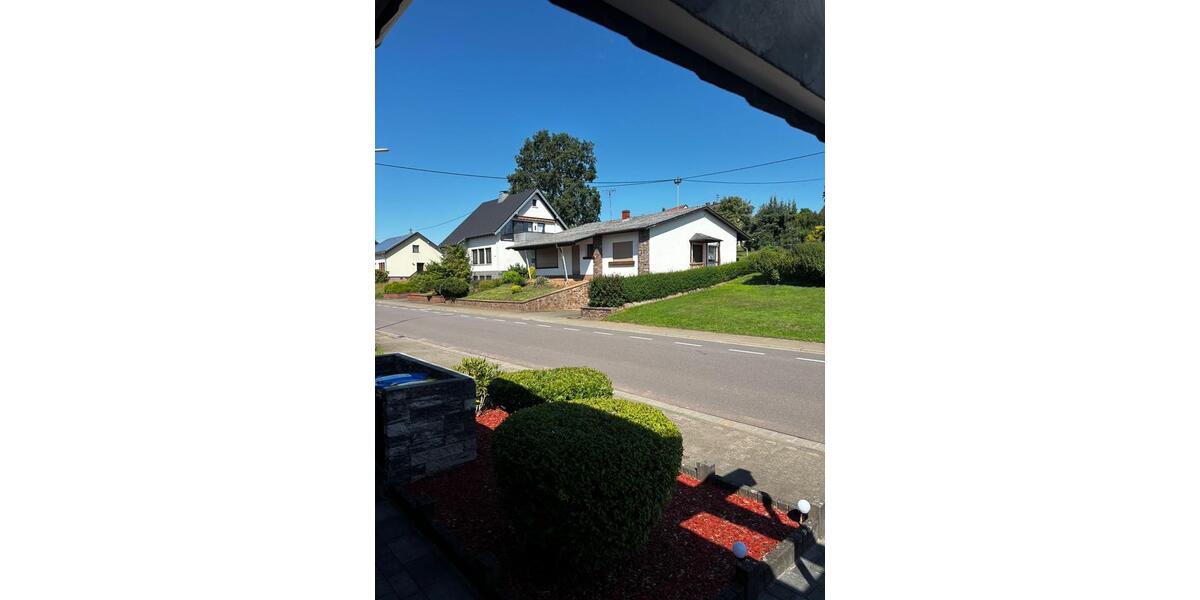 Bungalow Merchweiler - 3 Zimmer, 140 m&sup2;, 1.200&euro; | Angebot:24355147