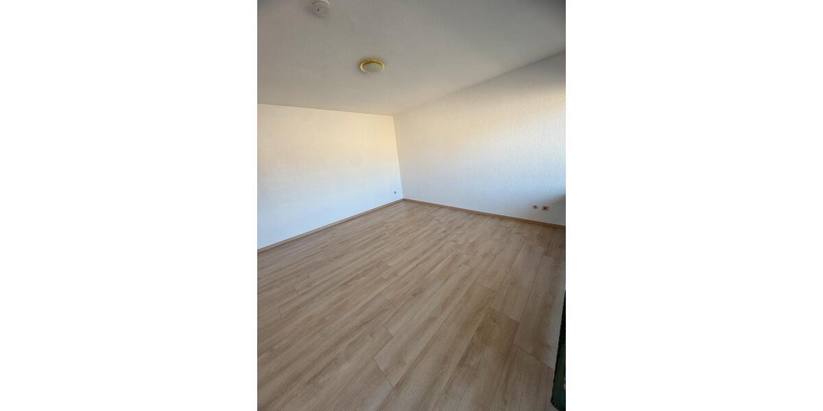 Etagenwohnung Blieskastel - 1 Zimmer, 40 m&sup2;, 240&euro; | Angebot:25722978