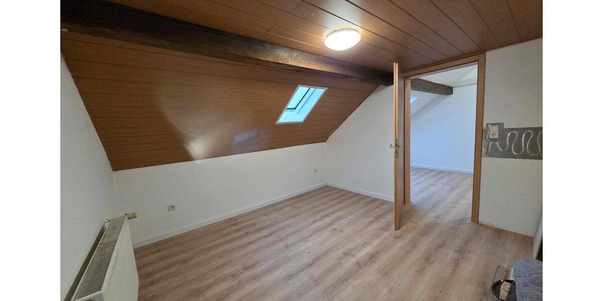 Dachgeschoßwohnung Nalbach - 2 Zimmer, 50 m&sup2;, 500&euro; | Angebot:26662953