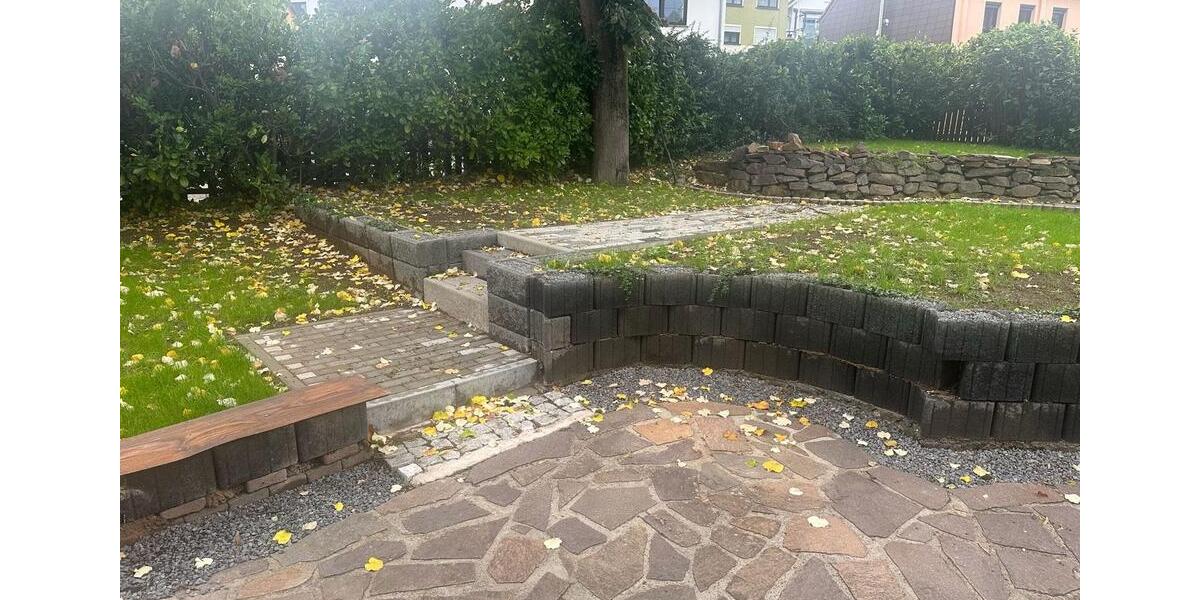 Einfamilienhaus Saarbrücken Dudweiler - 5 Zimmer, 150 m&sup2;, 250.000&euro; | Angebot:26613240