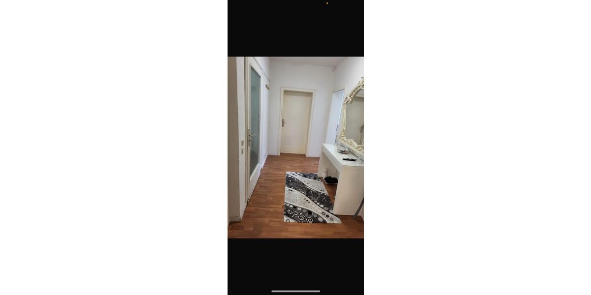 Etagenwohnung Saarbrücken West - 3 Zimmer, 80 m&sup2;, 750&euro; | Angebot:25902312