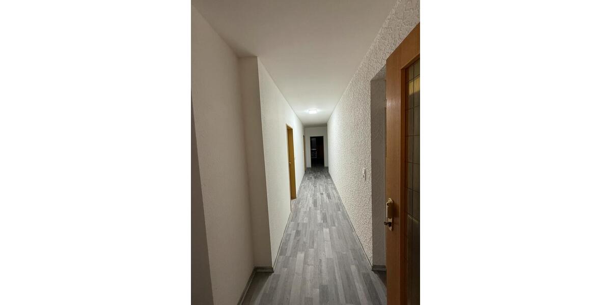 Mehrfamilienhaus, Wohnhaus Homburg - 4 Zimmer, 150 m&sup2;, 750&euro; | Angebot:24697344