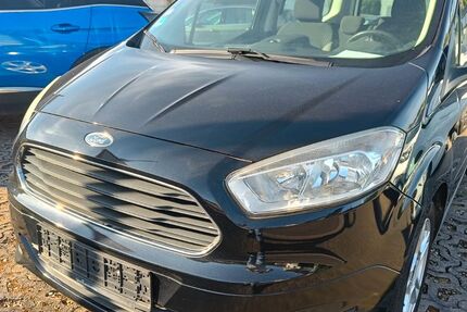 Ford Tourneo Courier 70.000 km 5.900 &euro; ensdorf 66806
