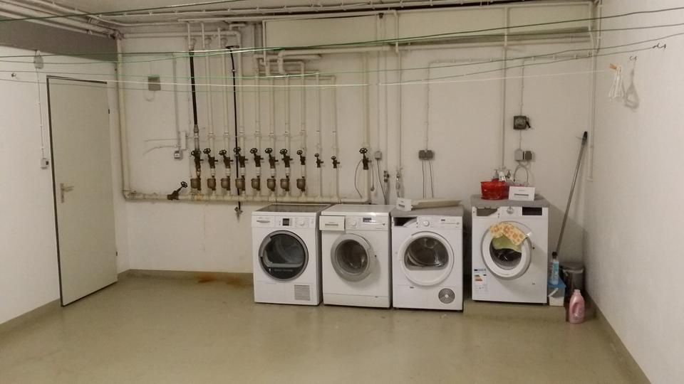 Erdgeschoßwohnung Völklingen - 2 Zimmer, 65 m&sup2;, 520&euro; | Angebot:25362964