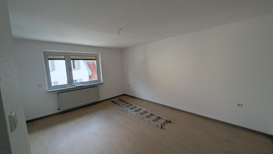 Einfamilienhaus Sankt Ingbert - 7 Zimmer, 150 m&sup2;, 1.600&euro; | Angebot:25624732