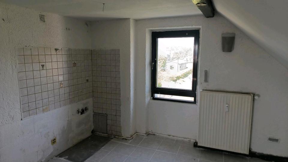 Dachgeschoßwohnung Quierschied - 2.5 Zimmer, 55 m&sup2;, 450&euro; | Angebot:26407086