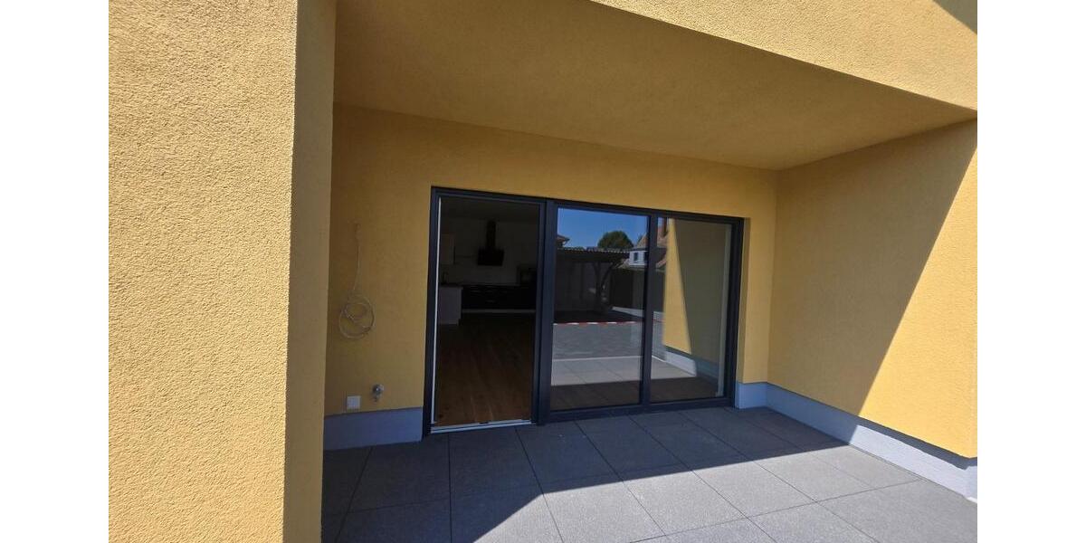 Erdgeschoßwohnung Homburg - 2 Zimmer, 84 m&sup2;, 1.050&euro; | Angebot:25056985