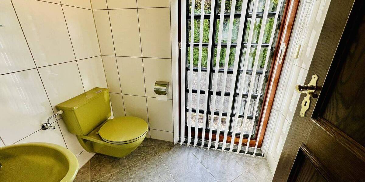 Mehrfamilienhaus, Wohnhaus Illingen - 9 Zimmer, 373 m&sup2;, 459.000&euro; | Angebot:25686397